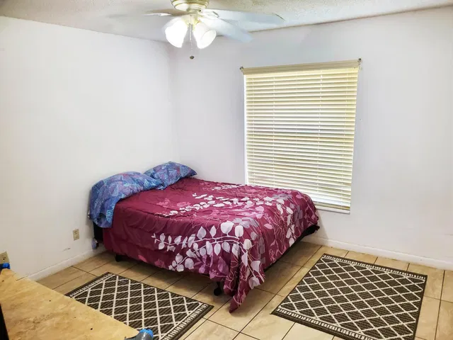 Residence photo 3
