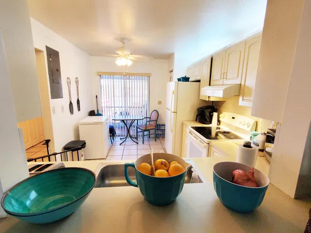 Residence photo 12