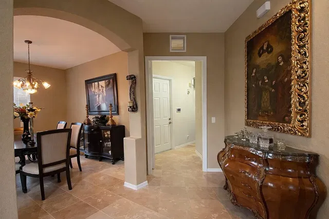 Residence photo 9