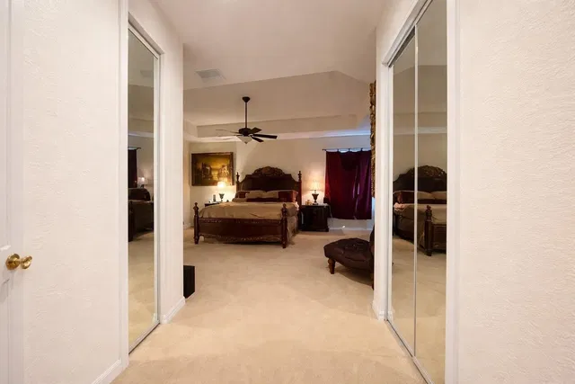 Residence photo 14