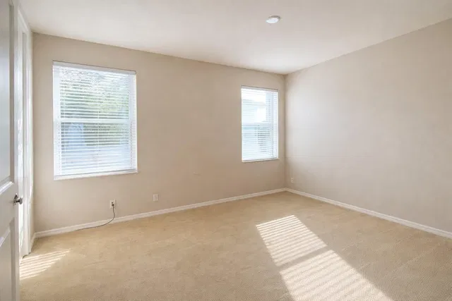 Residence photo 23