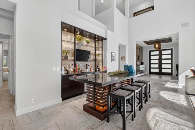 Woodfield Country Club Residence photo 9