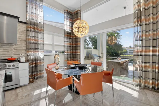 Woodfield Country Club Residence photo 17