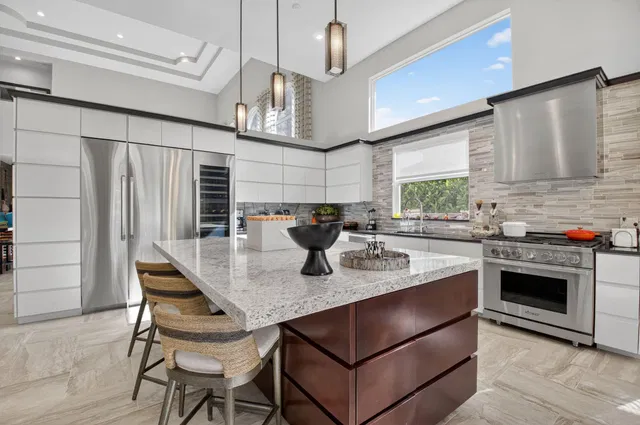 Woodfield Country Club Residence photo 20