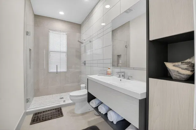 Woodfield Country Club Residence photo 38