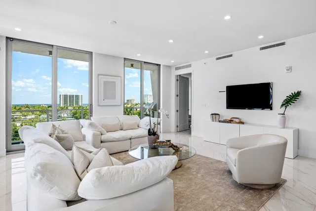 Royal Palm Residences Boca Raton Unit 601 photo 5