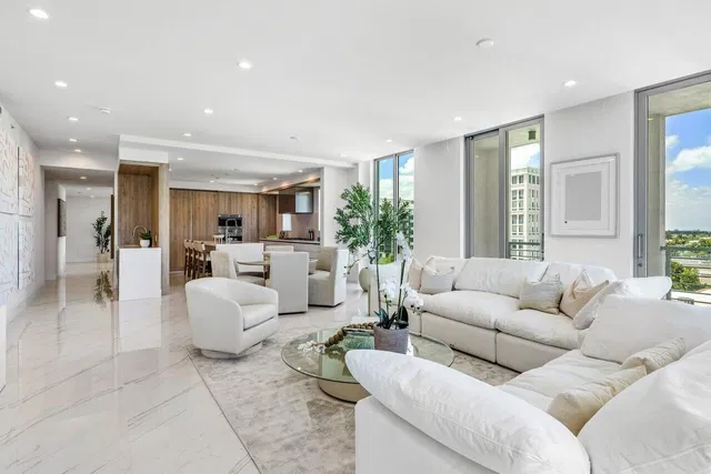 Royal Palm Residences Boca Raton Unit 601 photo 8