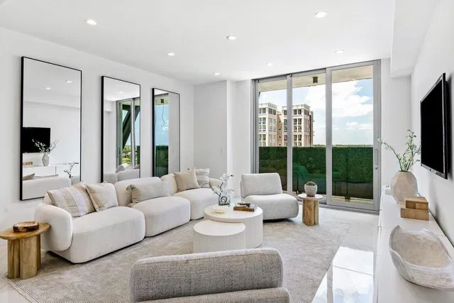 Royal Palm Residences Boca Raton Unit 601 photo 14