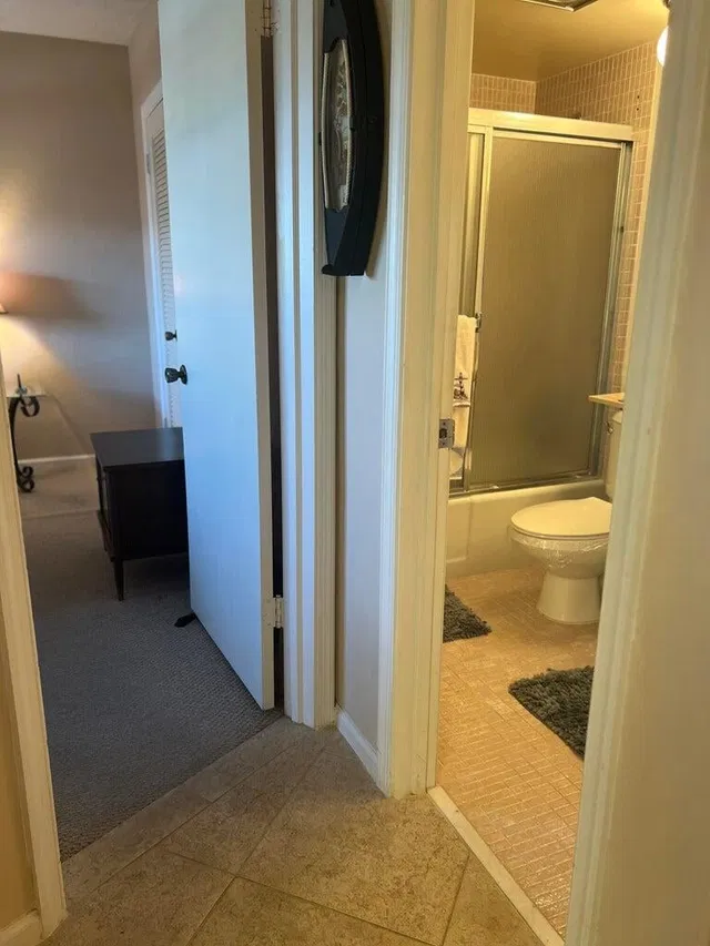 Unit 405 photo 14