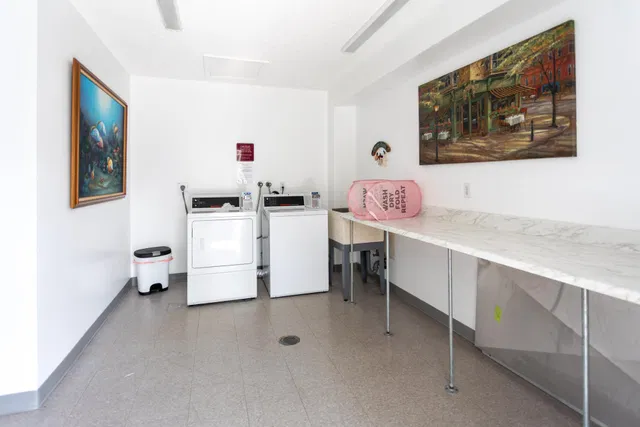Unit 906 photo 37
