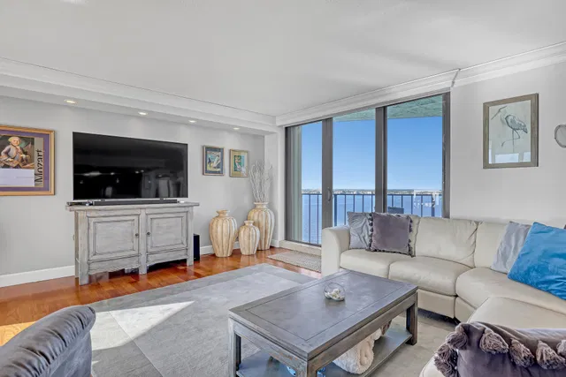 Harbour Point Singer Island Unit 1106 photo 9