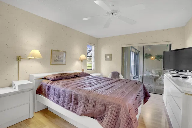 Residence photo 11
