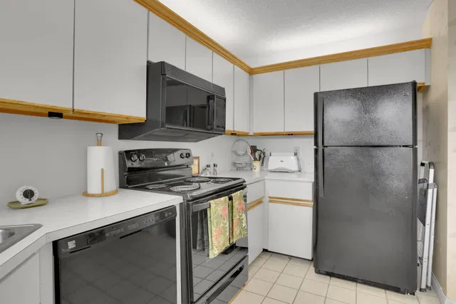 Residence photo 17