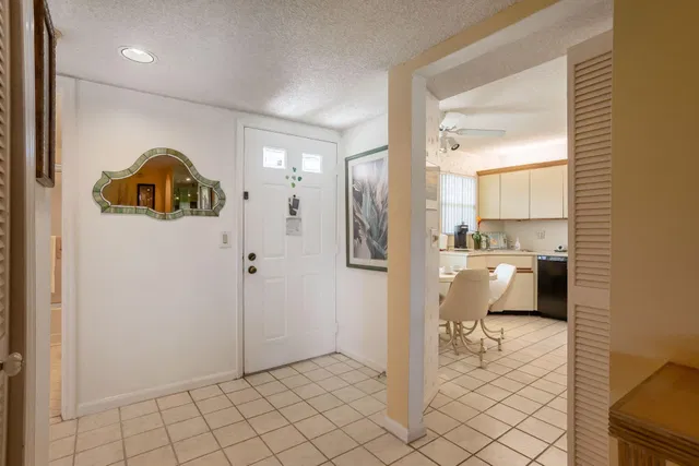 Residence photo 20
