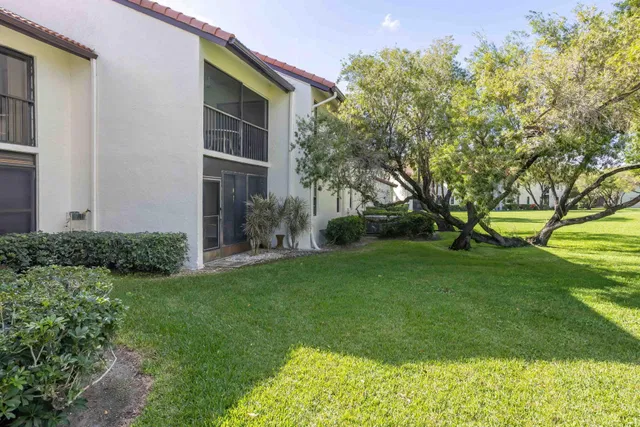 Residence photo 23