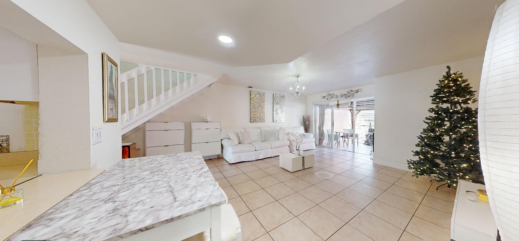 Unit G photo 8