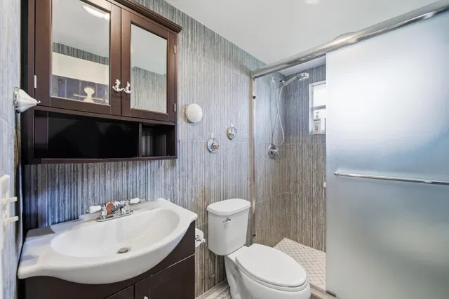 Residence photo 17