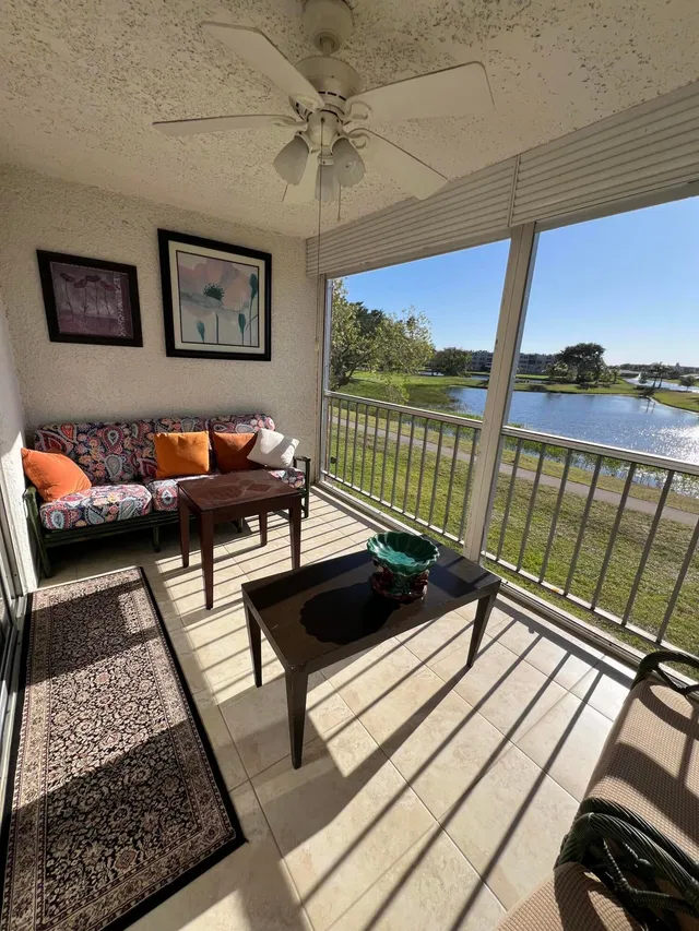 Unit 208 photo 20