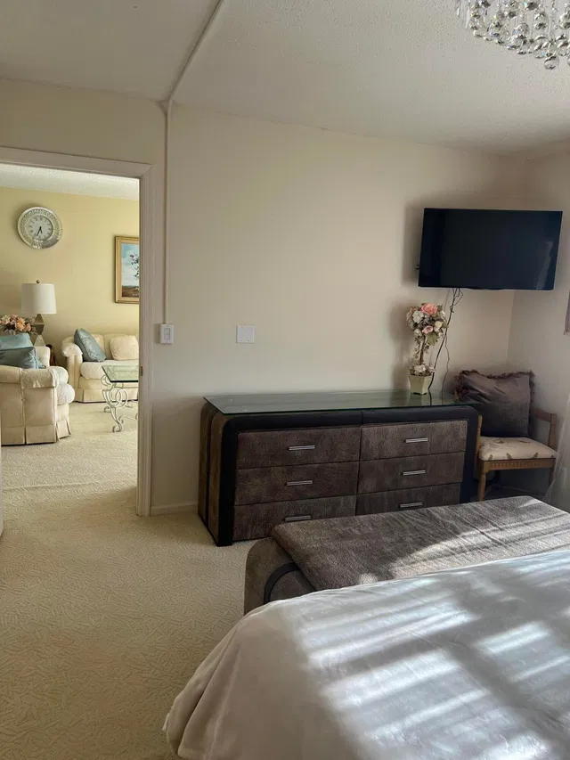Unit 208 photo 26