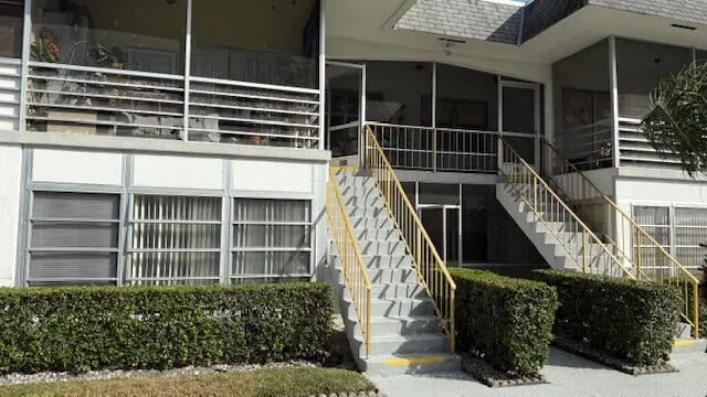 Residence photo 2