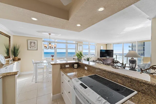 Aquarius Condominium Unit 907 photo 4
