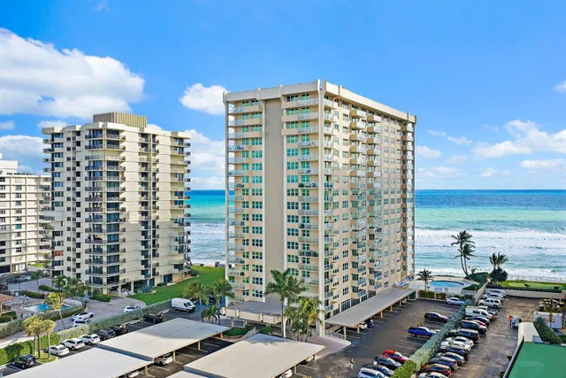 Aquarius Condominium Unit 907 photo 6