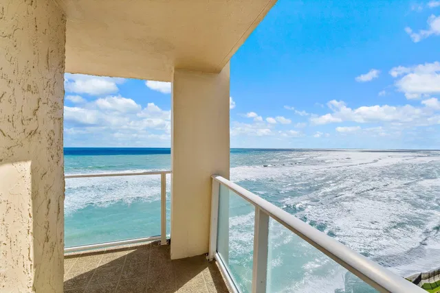 Aquarius Condominium Unit 907 photo 9