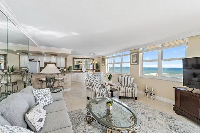 Aquarius Condominium Unit 907 photo 11
