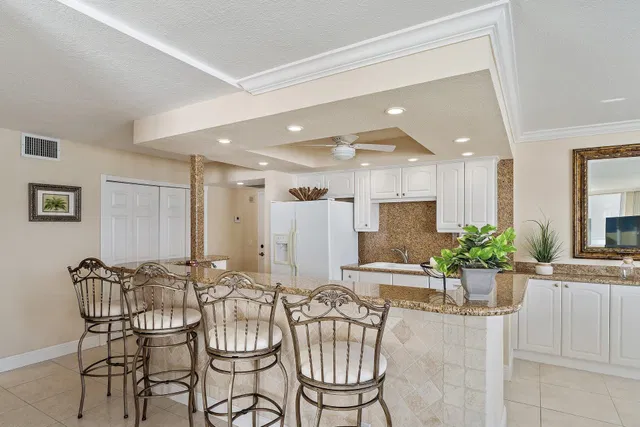 Aquarius Condominium Unit 907 photo 18