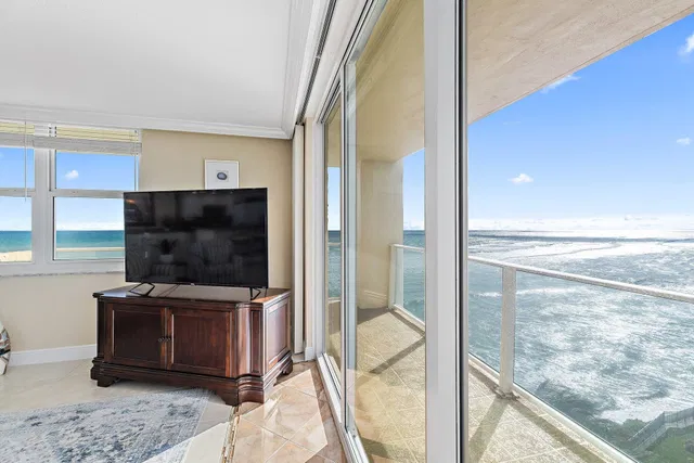 Aquarius Condominium Unit 907 photo 20