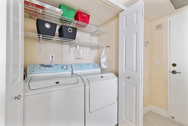 Aquarius Condominium Unit 907 photo 21