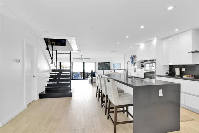 Residence photo 5