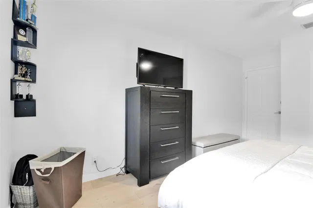Residence photo 51