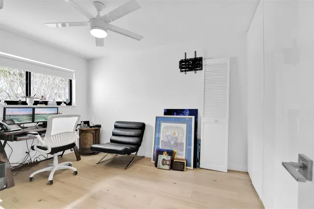 Residence photo 53