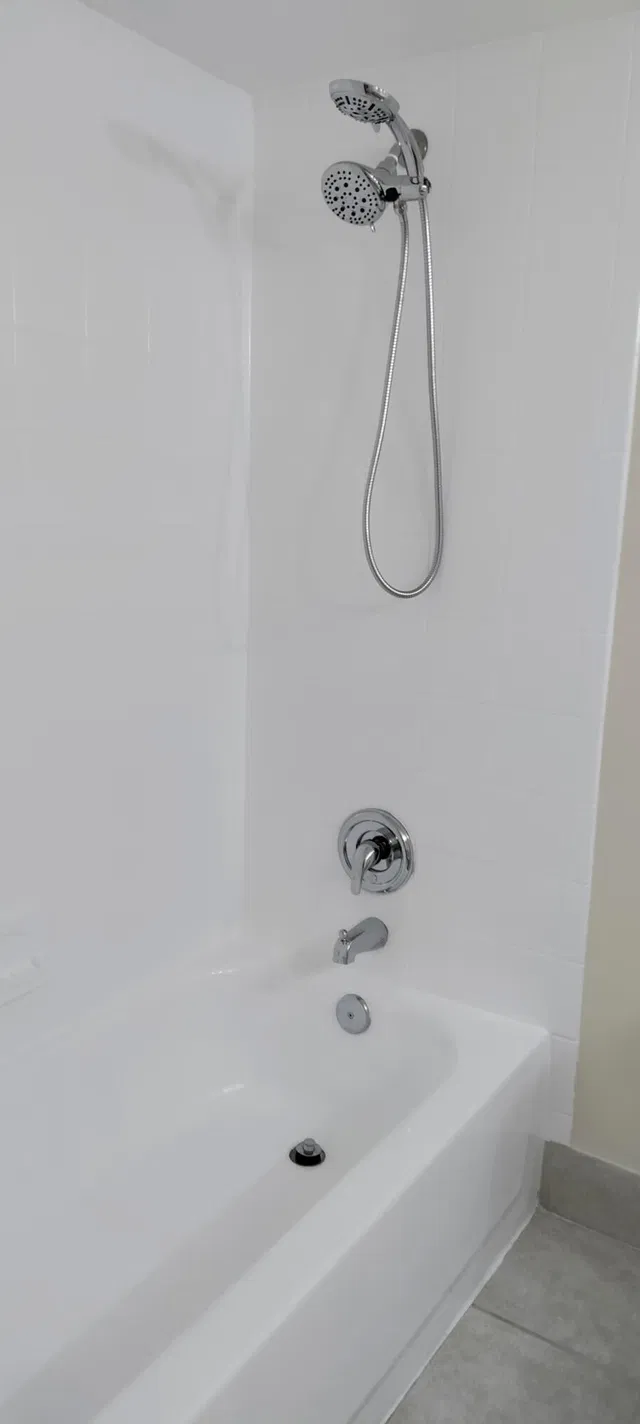 Unit 1008 photo 16