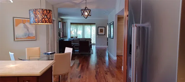  Residence photo 4