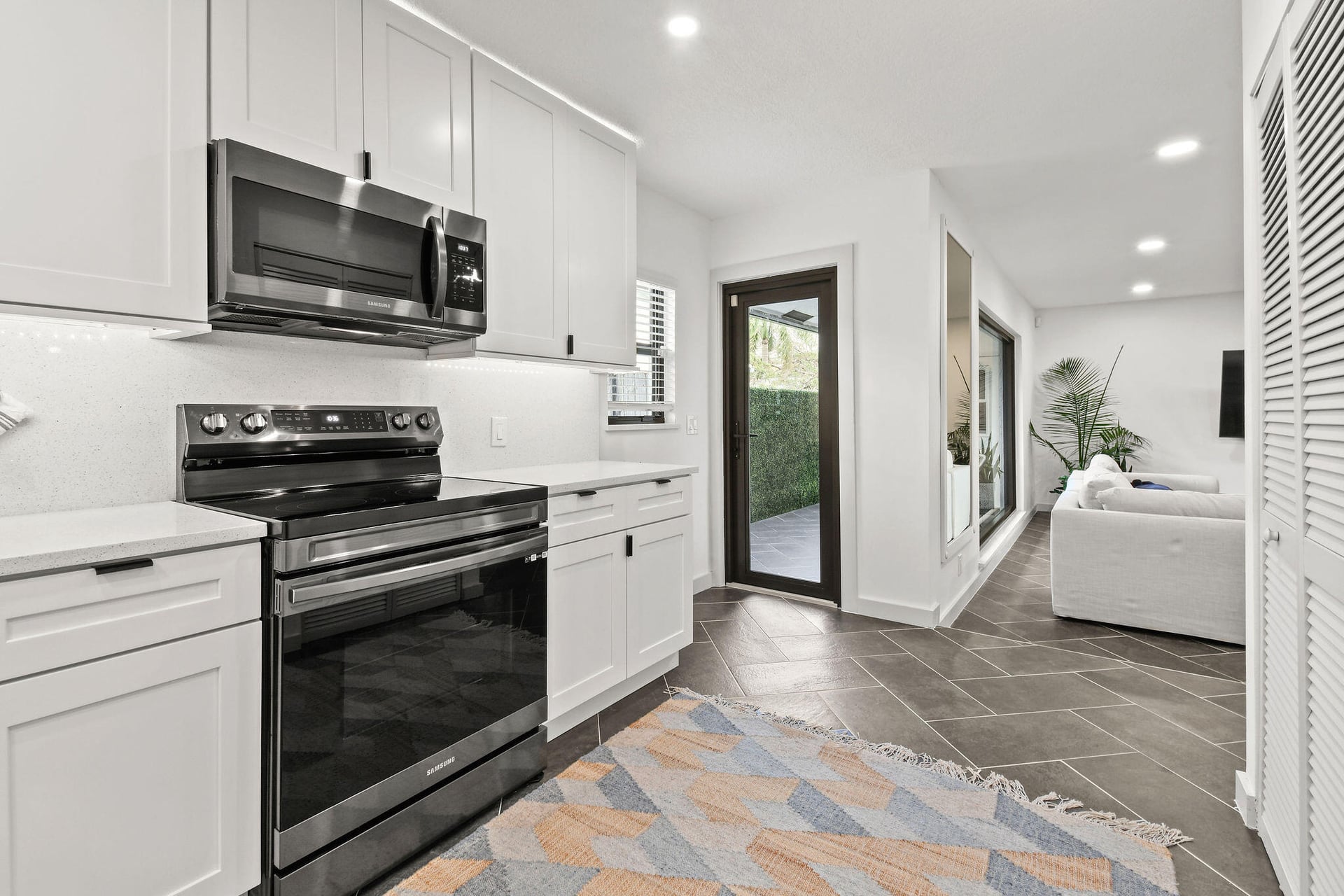 Residence photo 12
