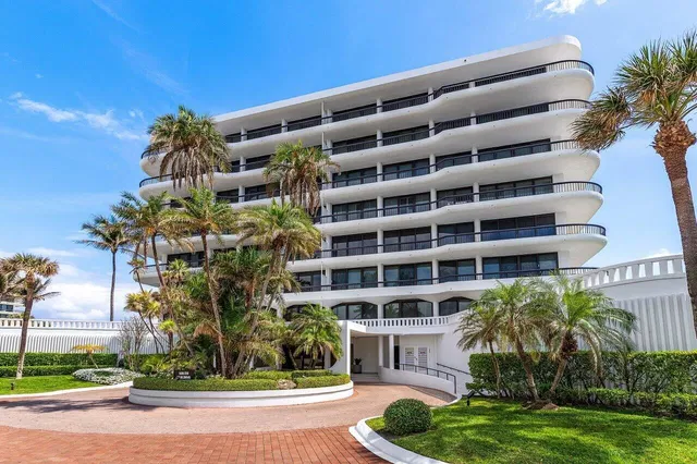2660 S Ocean Boulevard #703s
