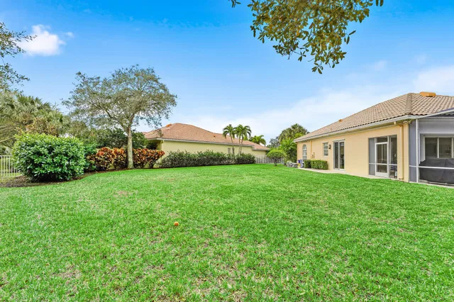 Residence photo 30