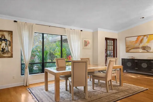  Residence photo 4
