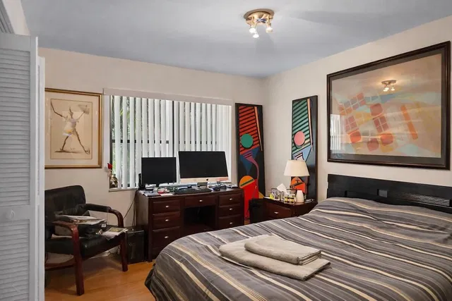  Residence photo 11