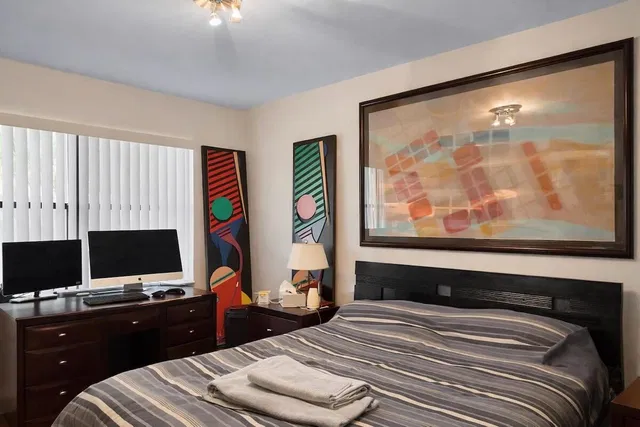  Residence photo 16