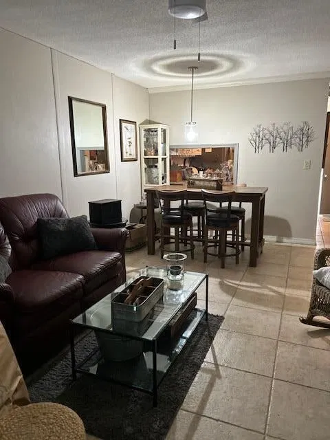 Unit 207 photo 8