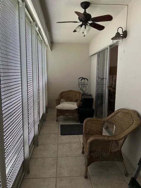 Unit 207 photo 14