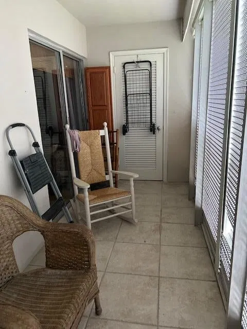 Unit 207 photo 15