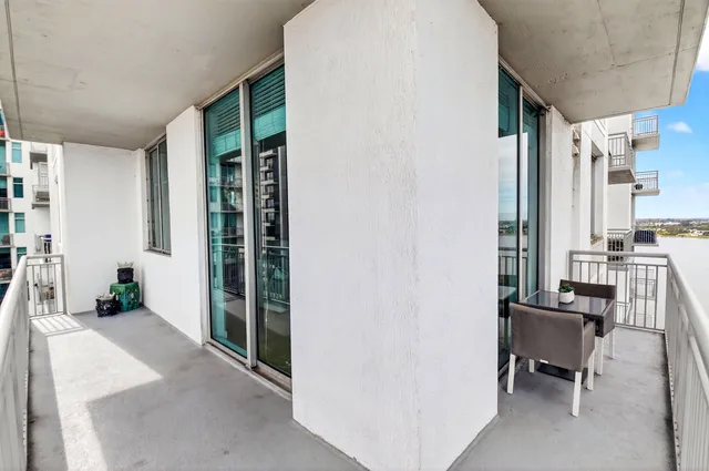 The Edge Unit 1205 photo 25