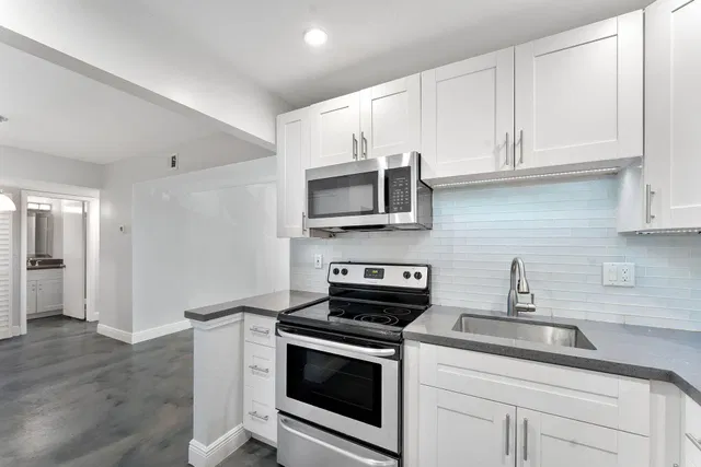 Unit 3070 photo 2