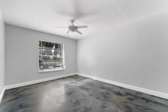 Unit 3070 photo 7