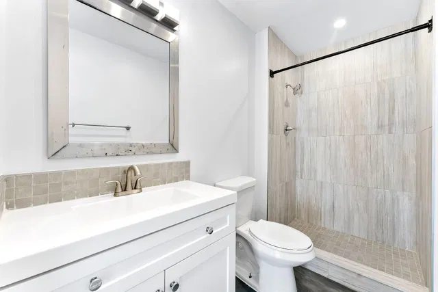 Unit 3070 photo 8