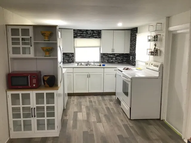 Residence photo 2